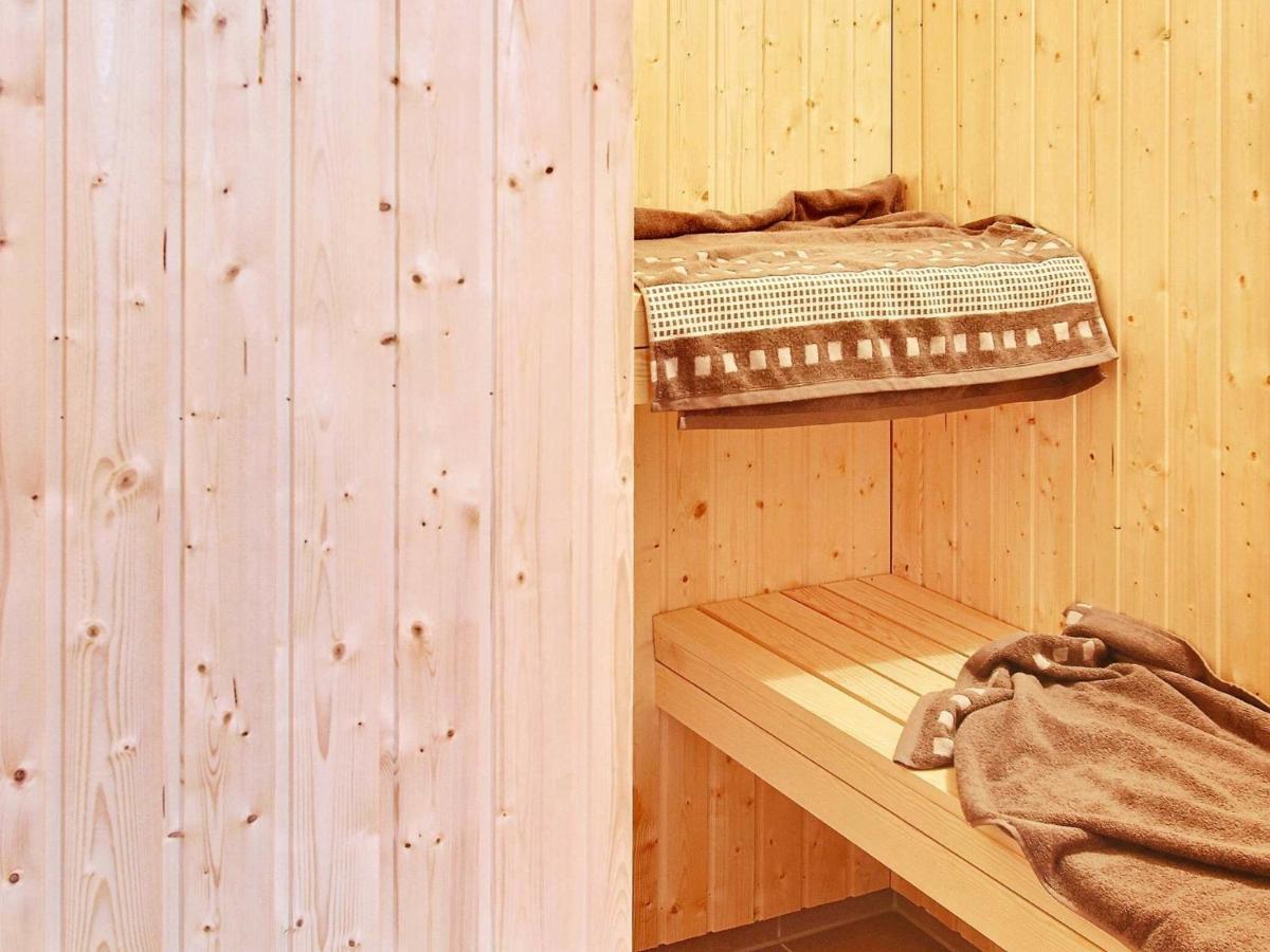 12 Person Holiday Home In Hasselberg Kappeln Luaran gambar